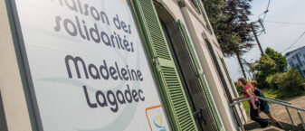 enseigne du CCAS centre d'action sociale à Guipavas