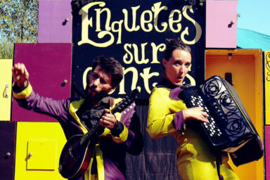 photo des deux musiciens de la compagnie Les Arêtes du Biftek