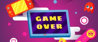 Il y est écrit game over, avec en décor des space invaders et des consoles de jeux portatives