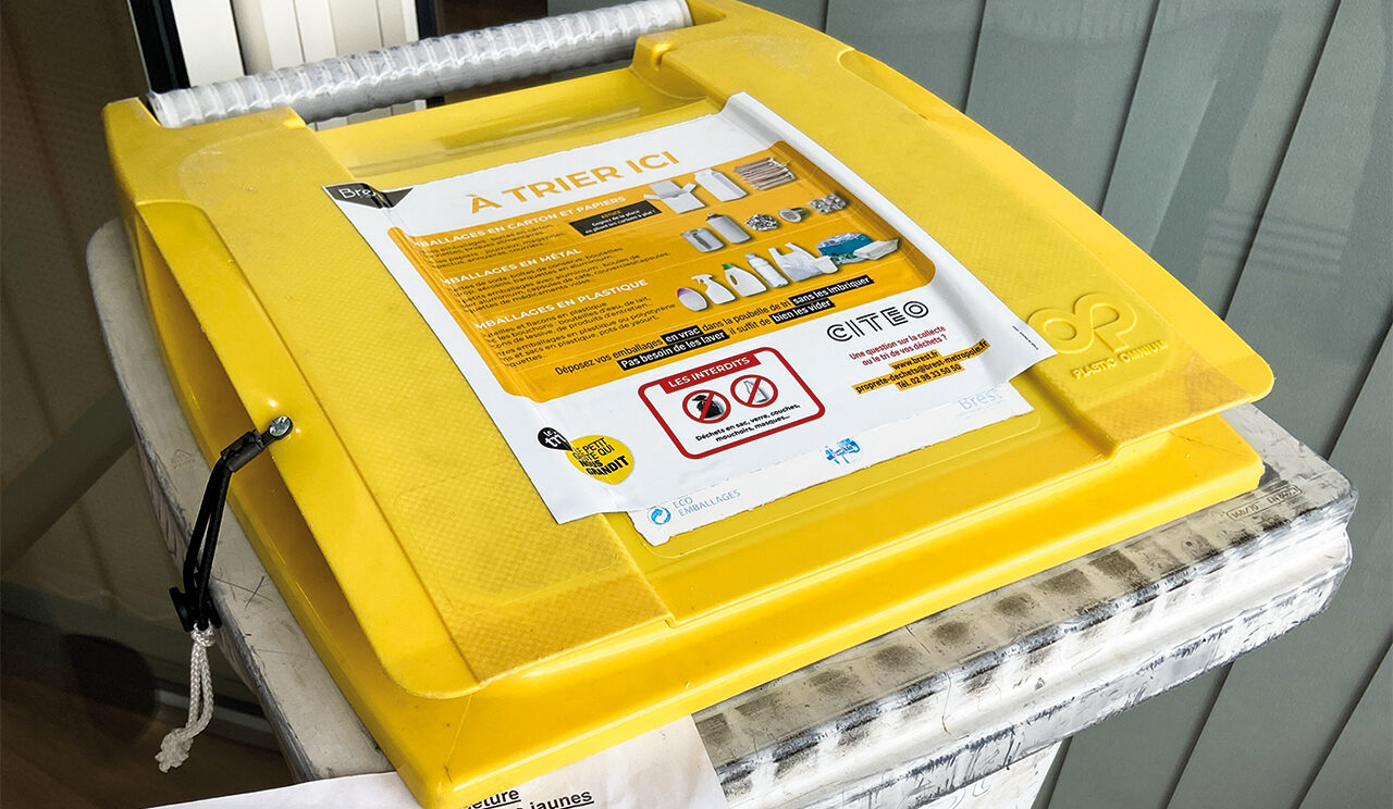 Kit d'accrochage gratuit pour les bac de collecte du tri sélectif