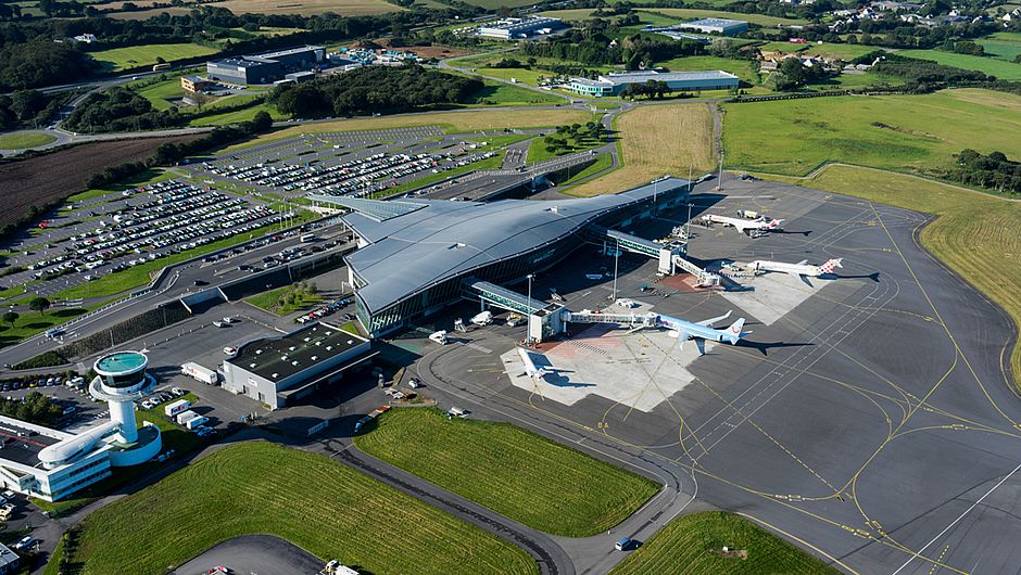 Aéroport Brest Bretagne - Agrandir l'image, .JPG 488Ko (fenêtre modale)