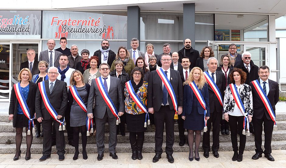 Photo du conseil municipal de Guipavas lors de son installation le 11 février 2017